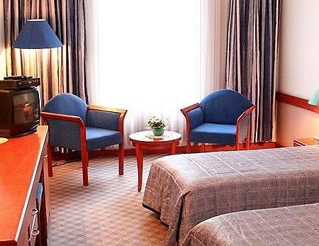 Hotel Tori Tbilisi Quarto foto